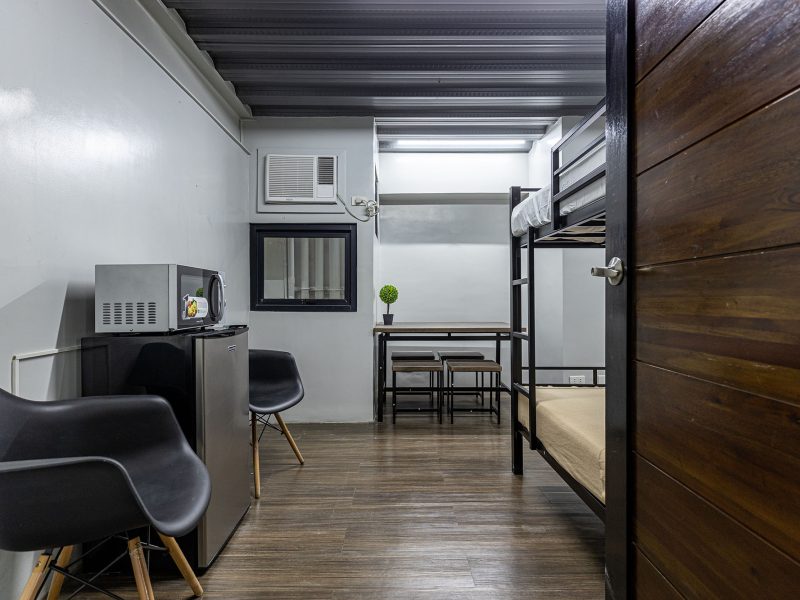 25 - Standard Quad Bed